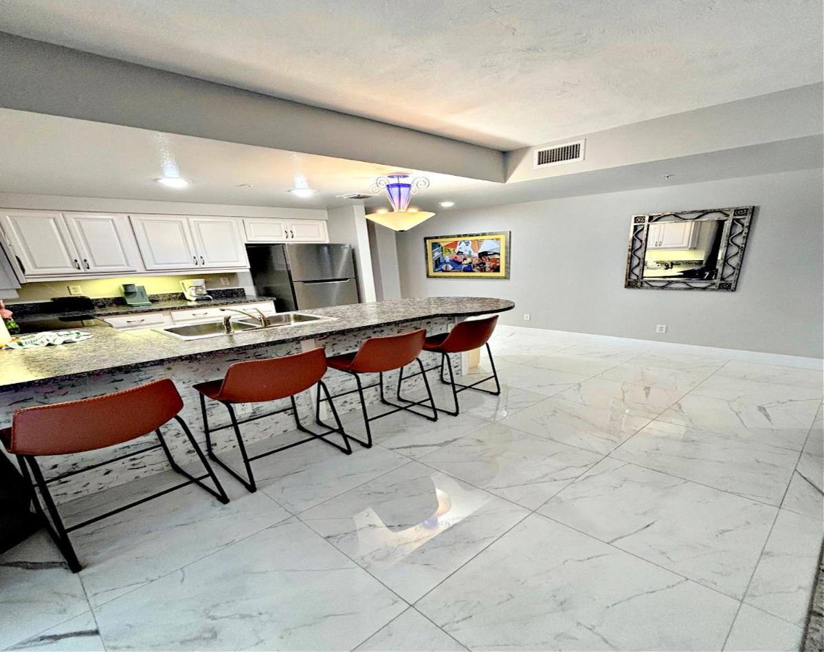 14Th Floor 2 Bedroom Resort Condo Direct Oceanfront Wyndham Ocean Walk Resort Daytona Beach 1401 المظهر الخارجي الصورة